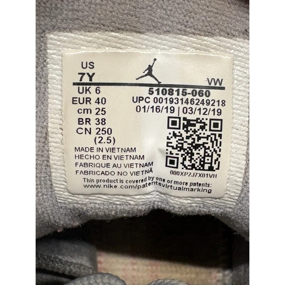 Air Jordan 12 Retro GS Wolf Grey Racer Pink Sneakers 510815-060 Size 7Y